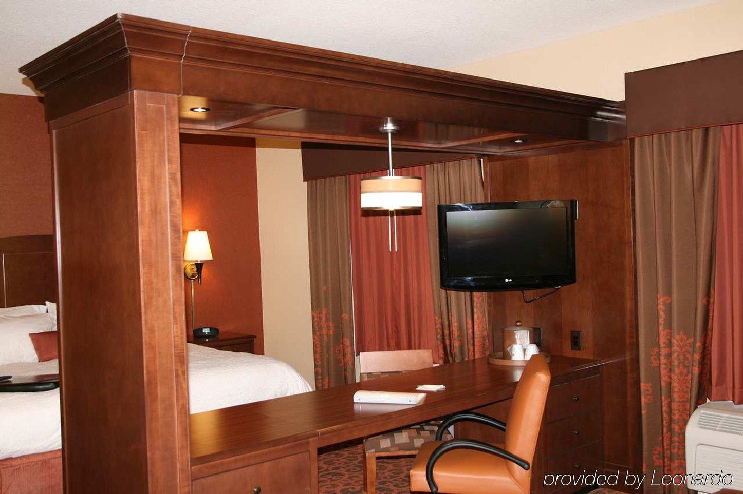 Hampton Inn & Suites New Castle, PA Zimmer foto